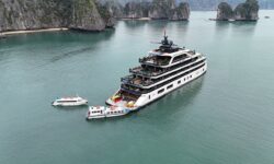 Best Time to Visit Ha Long Bay and Lan Ha Bay